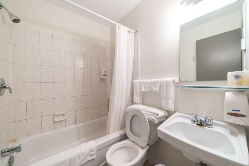 Motel Claude Degelis Ngoại thất bức ảnh
